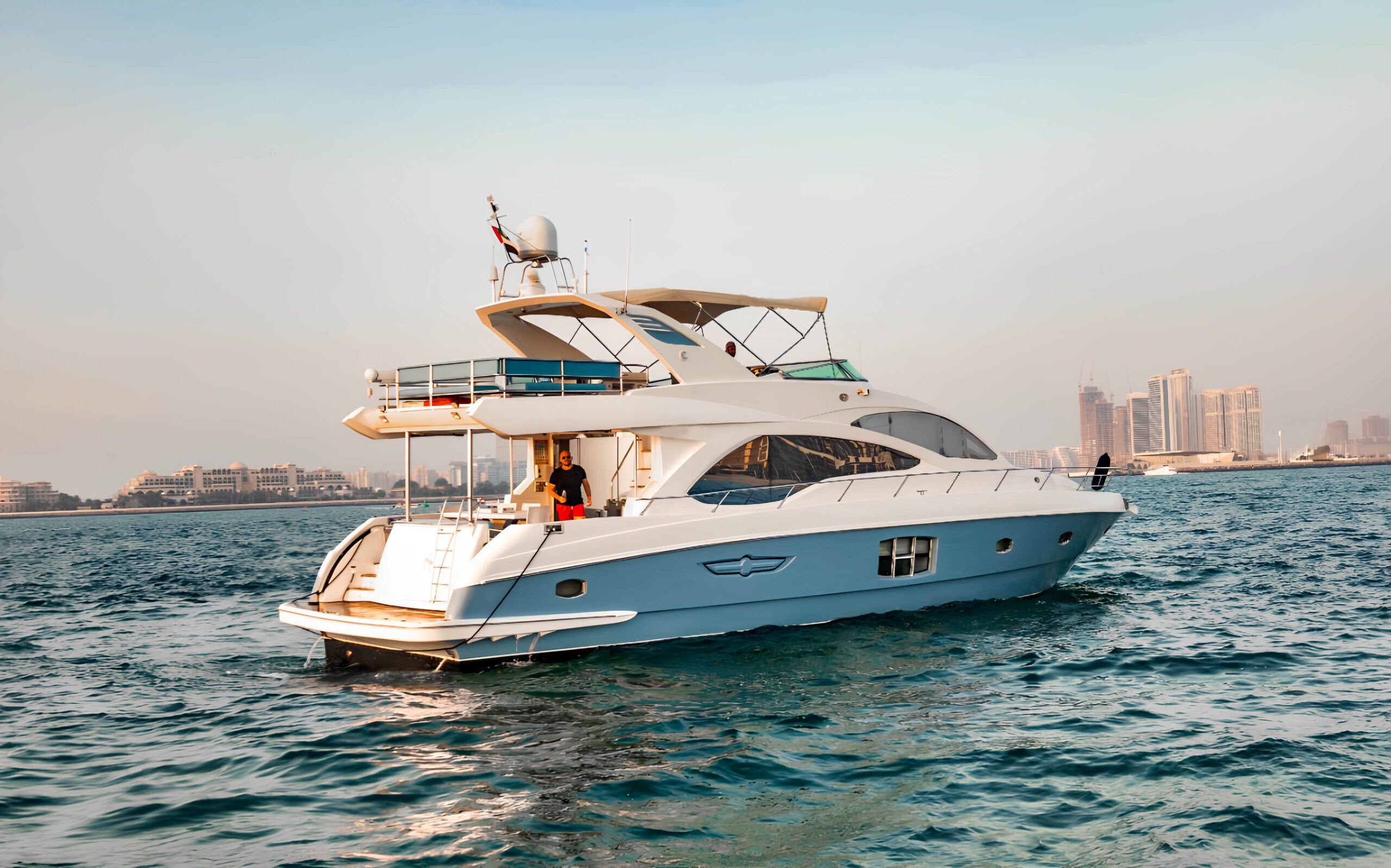 Voyager Elite Lucky 68 Yacht